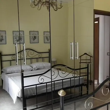 With One Bedroom In Viareggio, With Wonderful Mountain View *