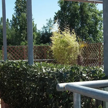 With One Bedroom In Viareggio, With Wonderful Mountain View Apartment
